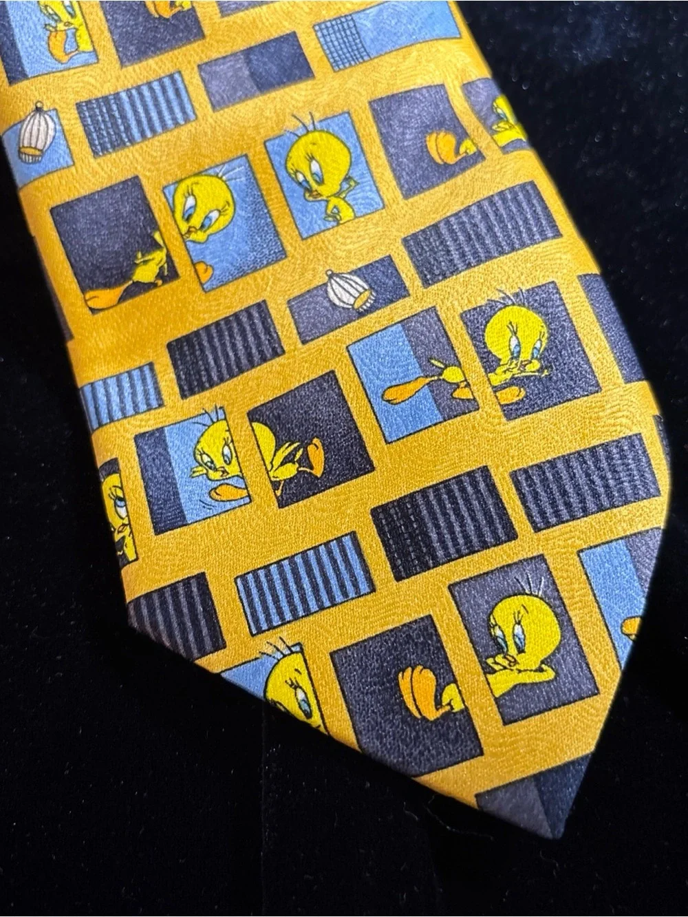 Warner Bros. Tweety Cartoon Tie - Yellow & Blue